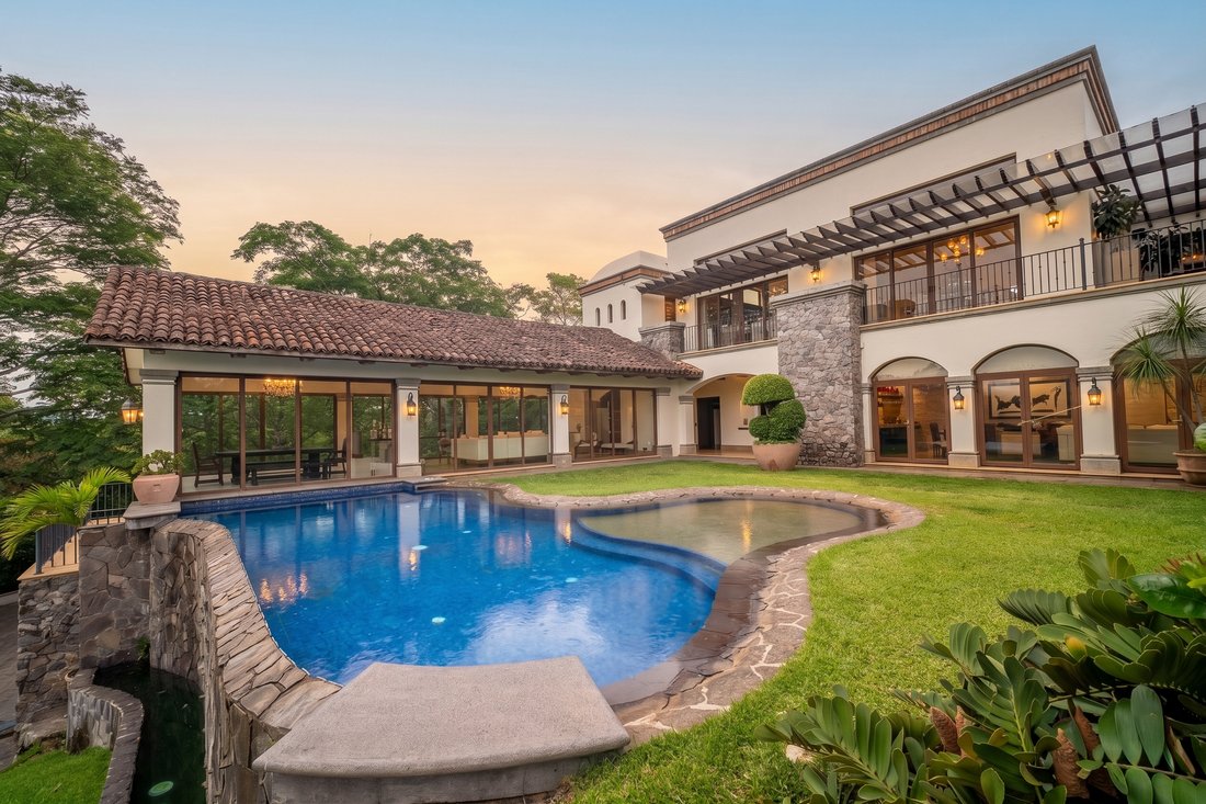 Maison à Ciudad Colón, San José, Costa Rica 1 - 18015482