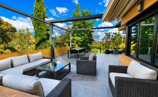 Chalet in Pozuelo de Alarcon, Community of Madrid, Spain 1