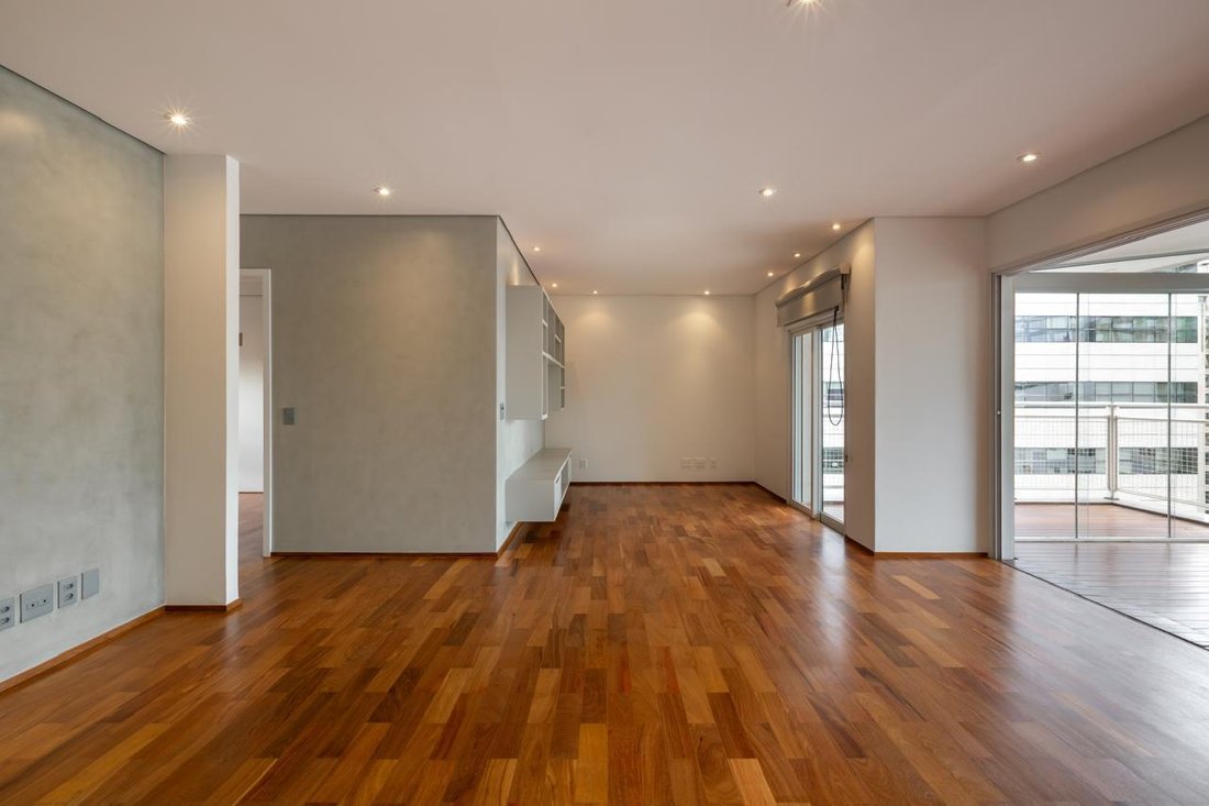 Apartment in Itaim Bibi, State of São Paulo, Brazil 2 - 18018144