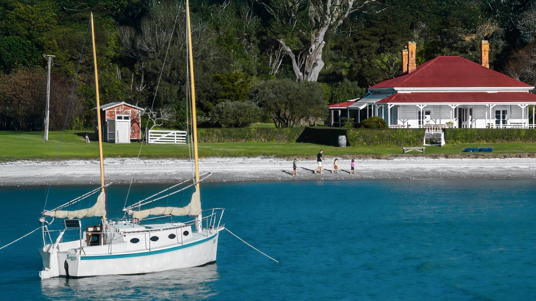 House in Waiheke Island, Auckland, New Zealand 3 - 18020399