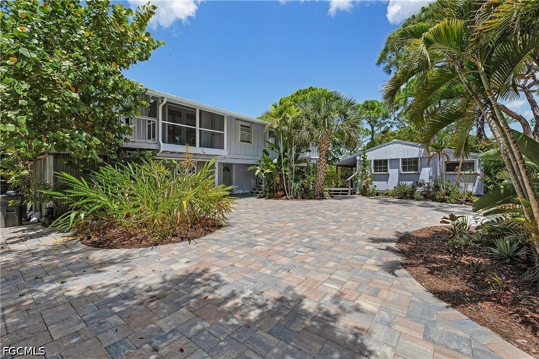 House in Bokeelia, Florida, United States 2 - 18018682