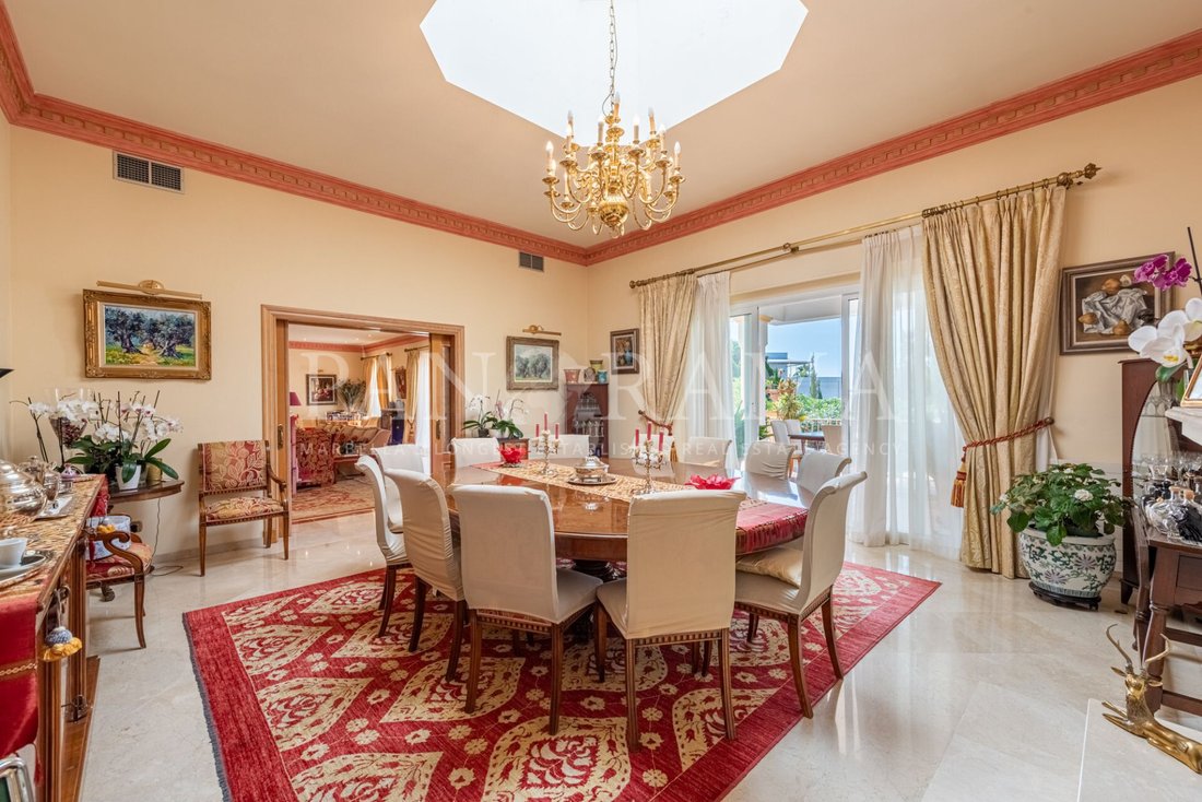 Villa in El Paraíso, Benahavis, Spain 3 - 13093076