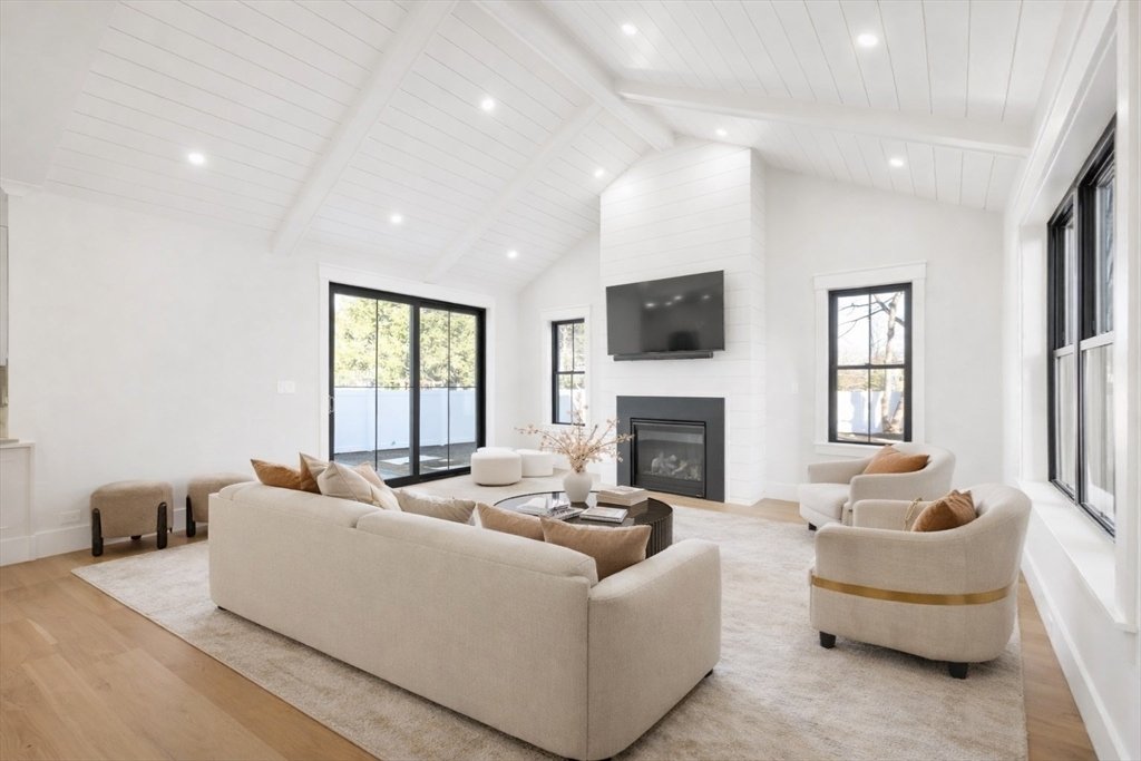 House in Wayland, Massachusetts, United States 3 - 18020918
