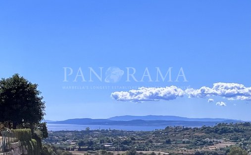 Land in Estepona, Andalusia, Spain 1