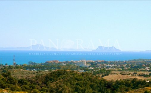 Land in Estepona, Andalusia, Spain 1