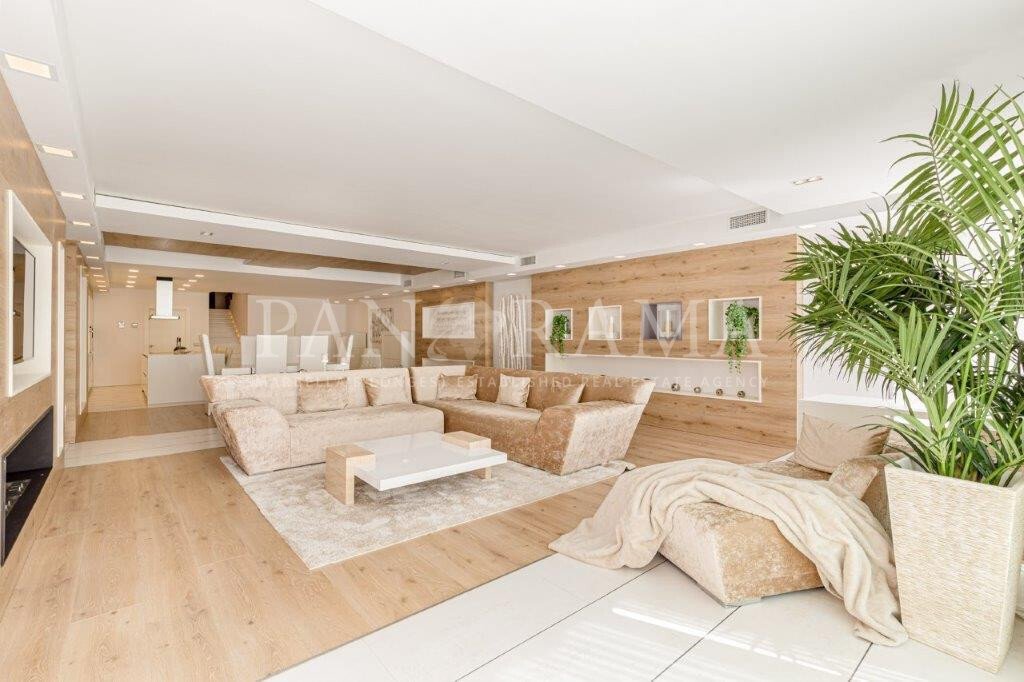 Apartment in Puerto Banus, Marbella, Spain 2 - 14277638