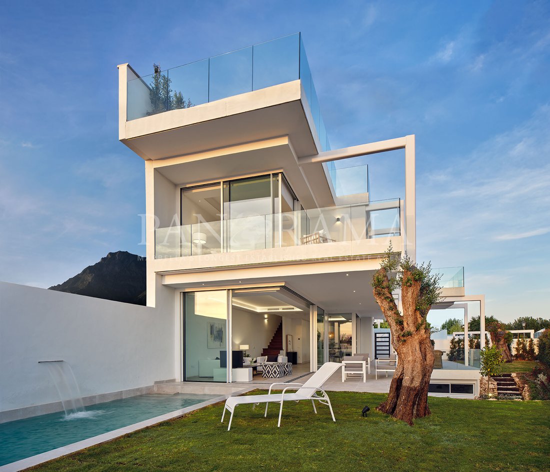 Villa in Marbella, Andalusia, Spain 1 - 11709989