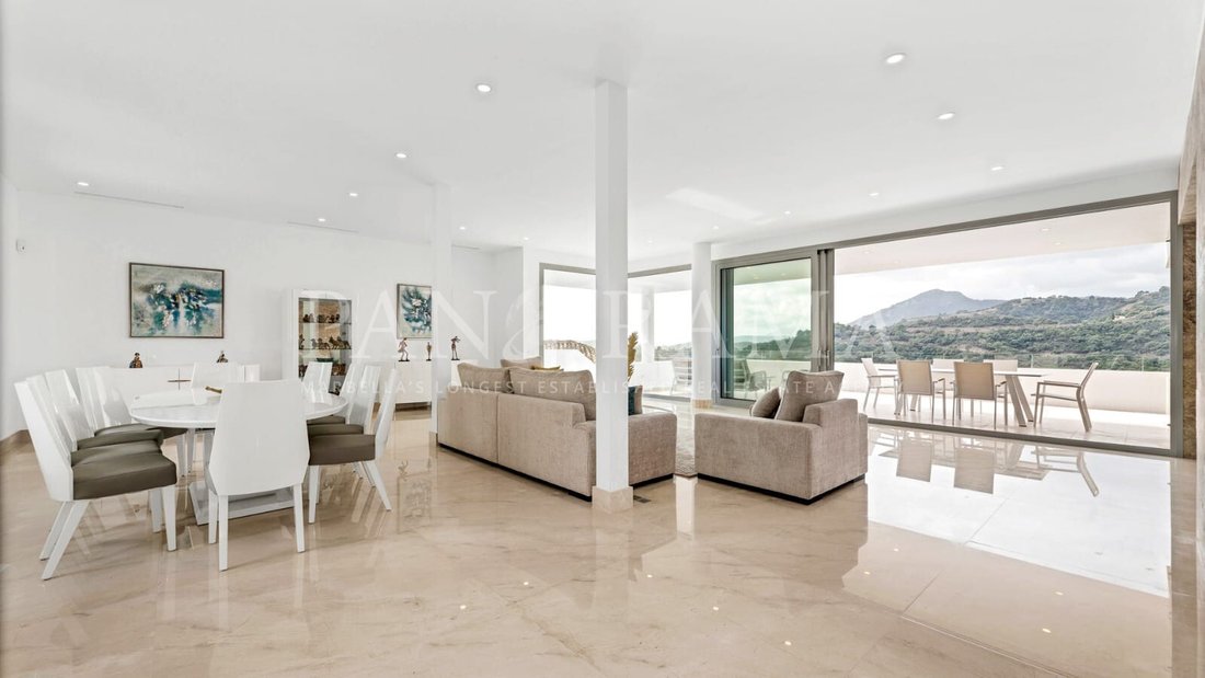Villa in Benahavis, Andalusia, Spain 4 - 12227042