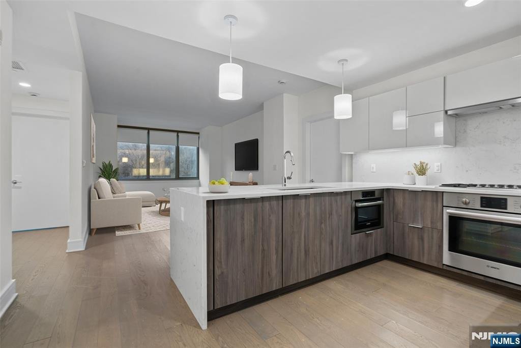 Condo in Guttenberg, New Jersey, United States 1 - 18020956