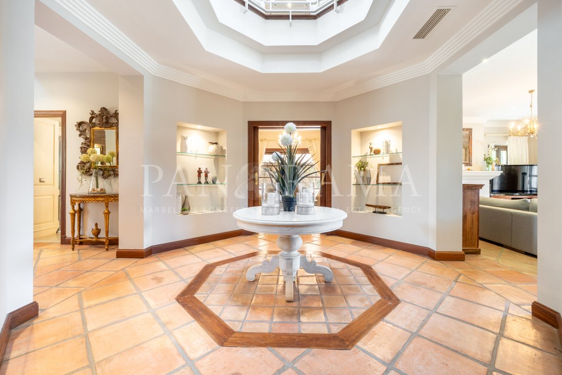 Villa in Sierra Blanca, Marbella, Spain 5 - 17339388