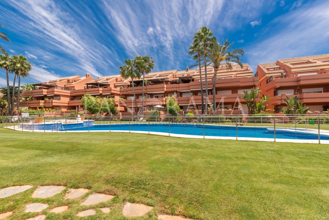 Apartment in Puerto Banus, Marbella, Spain 4 - 10566820