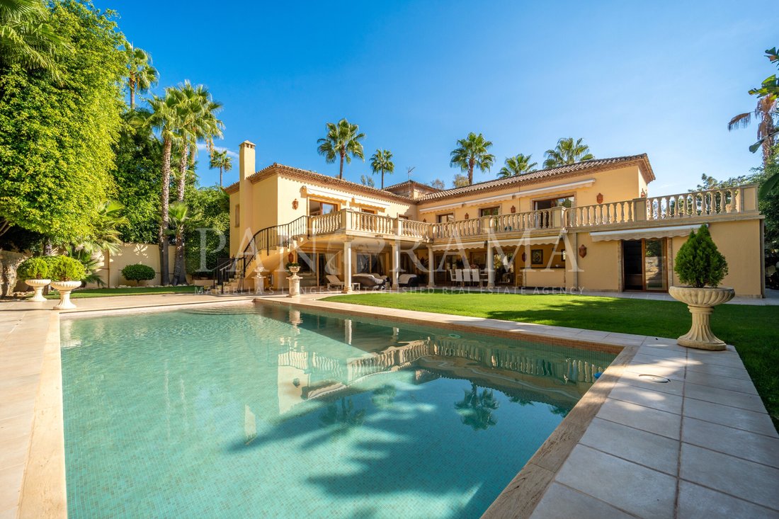 Villa in Nueva Andalucia, Marbella, Spain 1 - 12085925