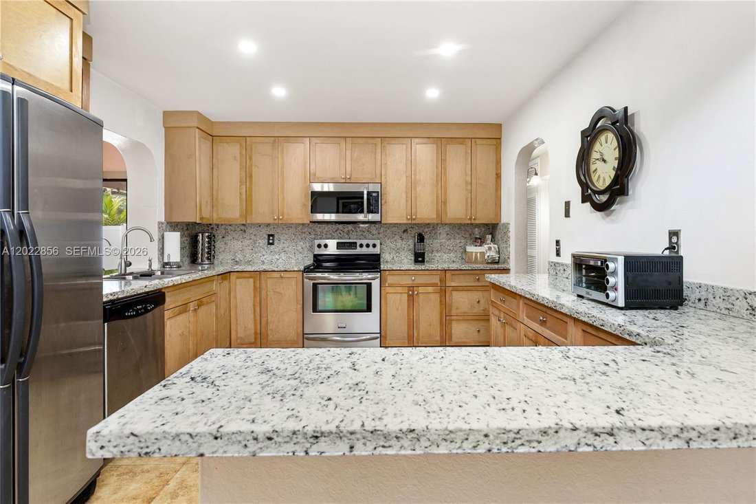 House in Pembroke Pines, Florida, United States 4 - 18018681
