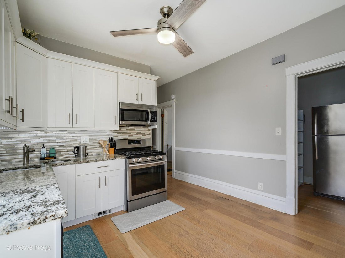 Berwyn, Illinois, United States 4 - 18020290