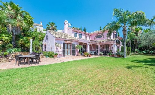 Villa in Benahavis, Andalusia, Spain 1