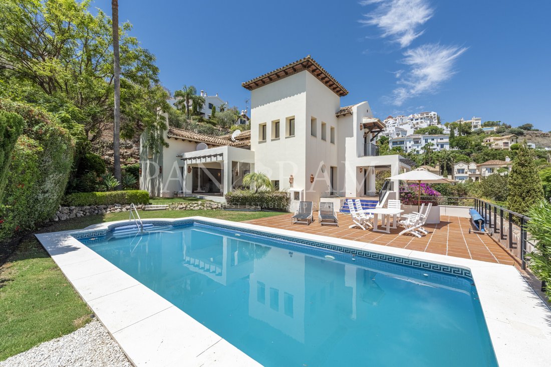 Villa in Benahavis, Andalusia, Spain 1 - 14473603