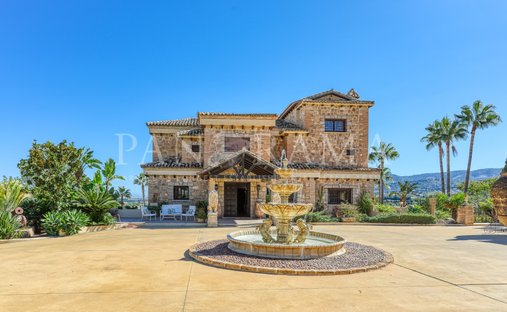 Villa in Alhaurin de la Torre, Andalusia, Spain 1