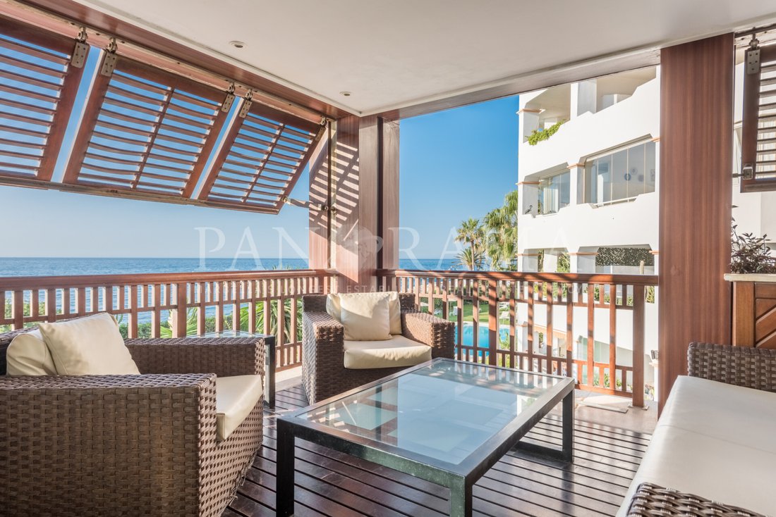 Apartment in Puerto Banus, Marbella, Spain 3 - 10566282
