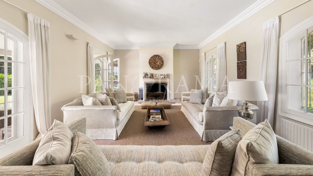 Villa in La Quinta, Benahavis, Andalusia 1 - 15777039