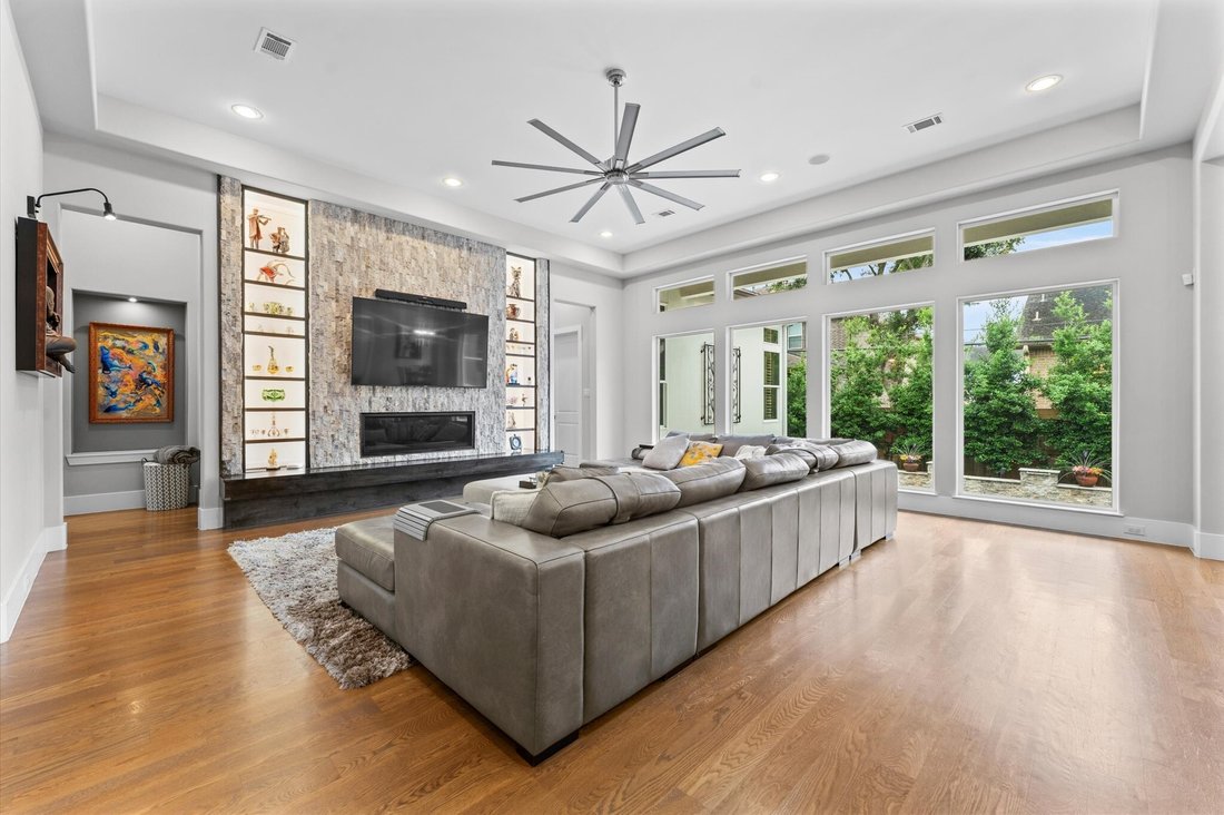 House in Houston, Texas, United States 4 - 18020828