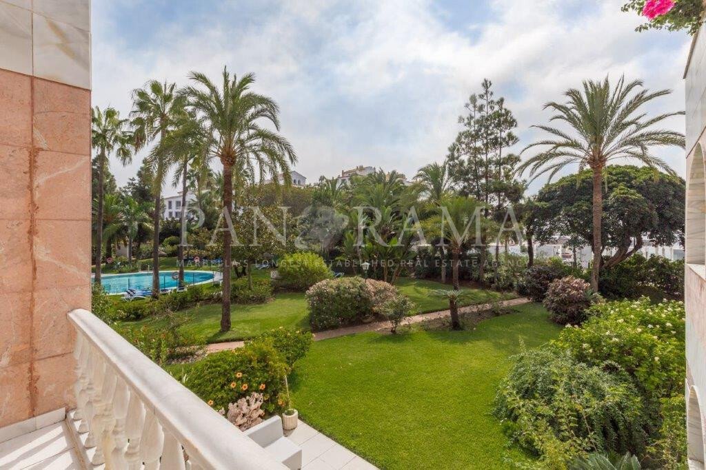 Apartment in Puerto Banus, Marbella, Spain 3 - 14277638