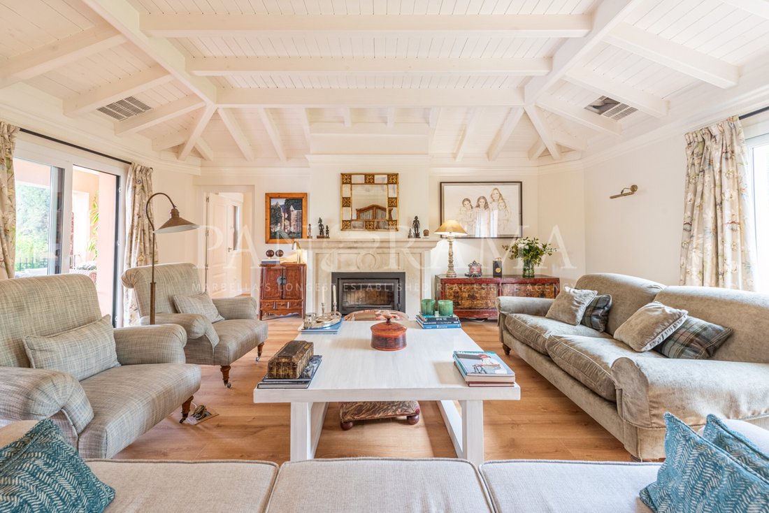 Villa in Marbella, Andalusia, Spain 2 - 10614453