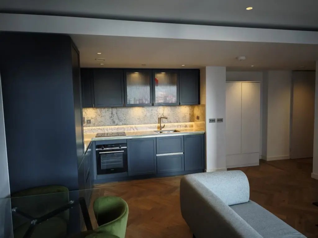 Apartment in Tower Hamlets, England 3 - 18019037