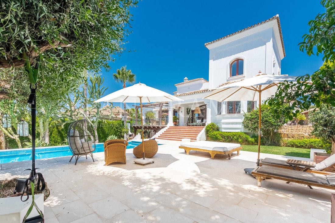Villa in Nueva Andalucia, Marbella, Spain 1 - 10566244