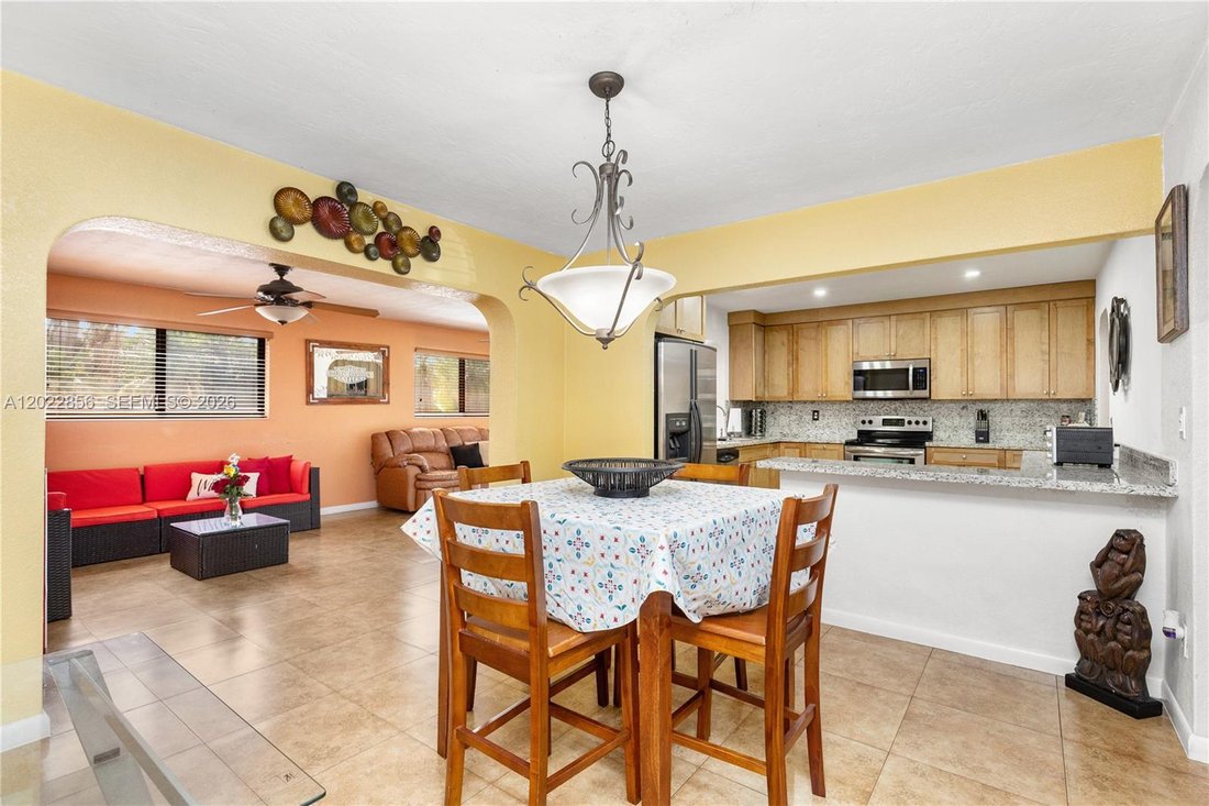 House in Pembroke Pines, Florida, United States 5 - 18018681