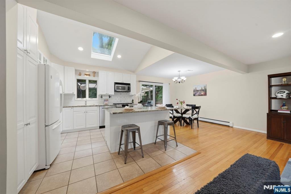 House in Wayne, New Jersey, United States 5 - 18018198