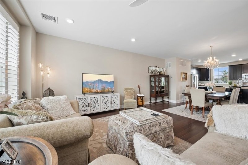 Condo in Morristown, New Jersey, United States 4 - 18018201