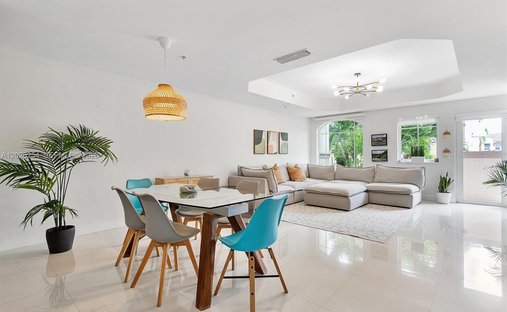 Townhouse in Golden Beach, Florida, United States 1