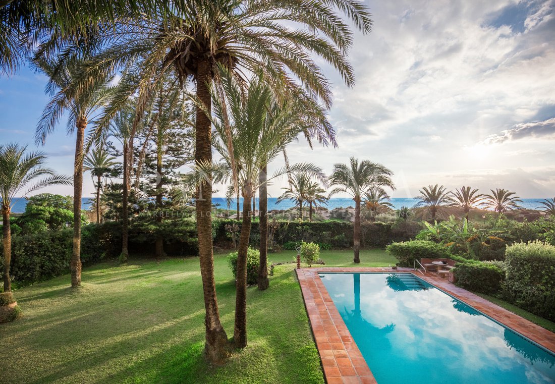Villa in Marbella, Andalusia, Spain 1 - 10566396