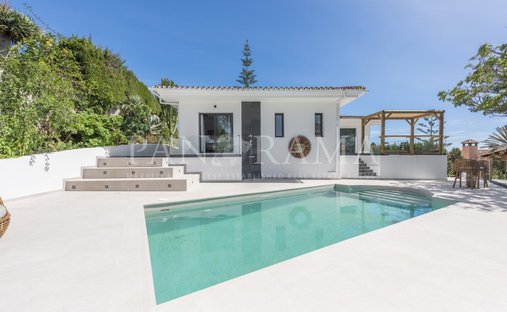 Villa en Elviria-Cabopino, Marbella, España 1