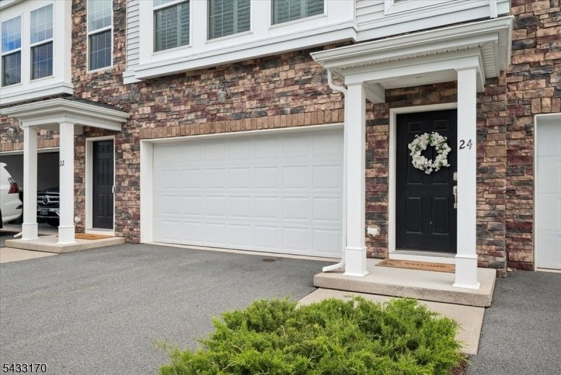 Condo in Morristown, New Jersey, United States 2 - 18018201