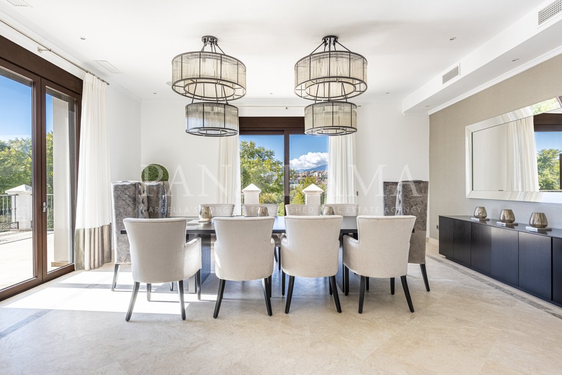 Villa in Guadalmina Alta, San Pedro de Alcantara, Spain 4 - 11535573