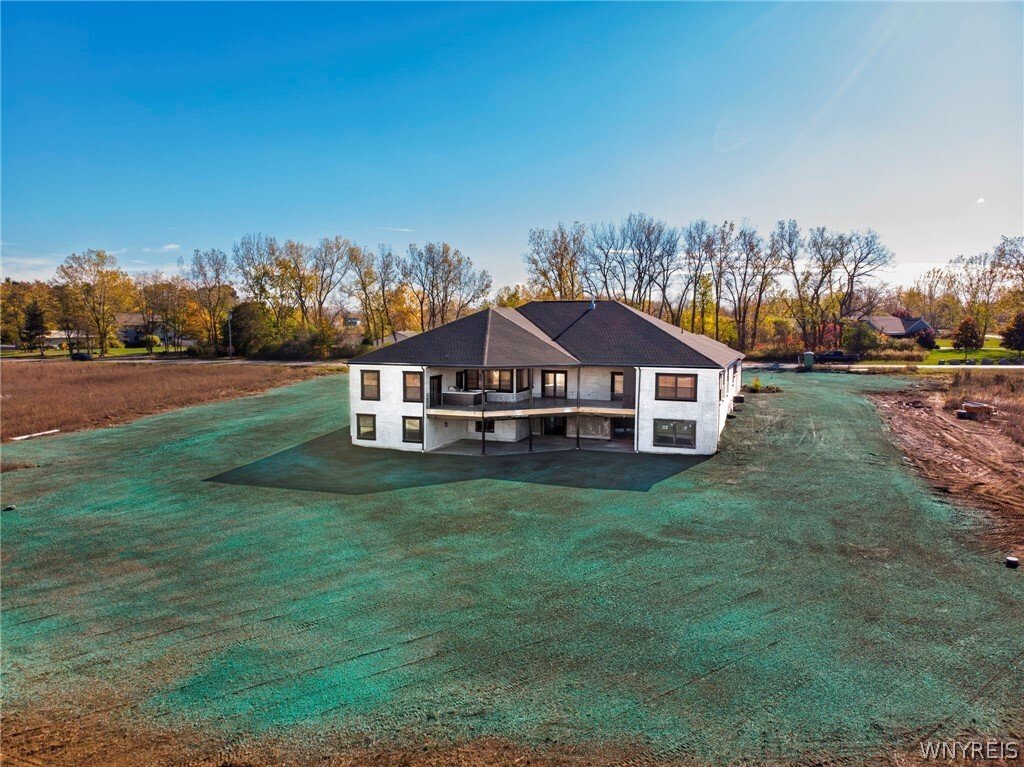 House in Clarence, New York, United States 2 - 18017976