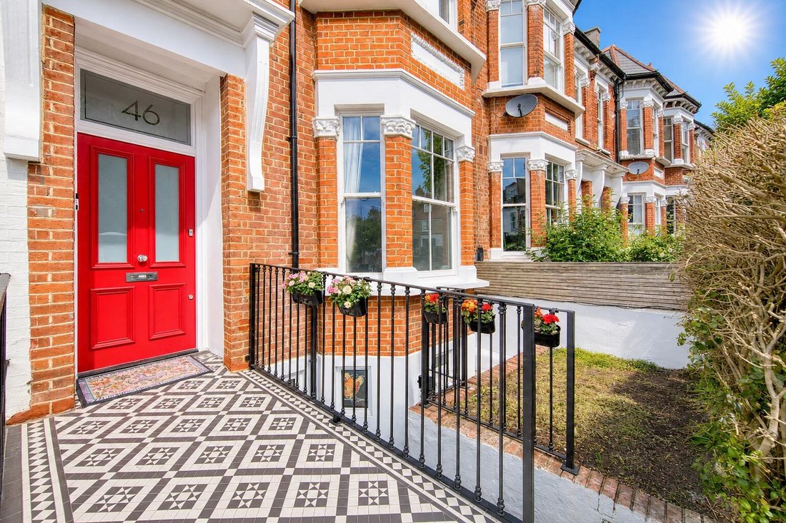 House in West Hampstead, Camden, England 2 - 18019009
