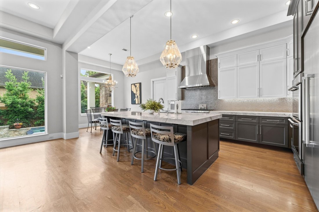 House in Houston, Texas, United States 5 - 18020828
