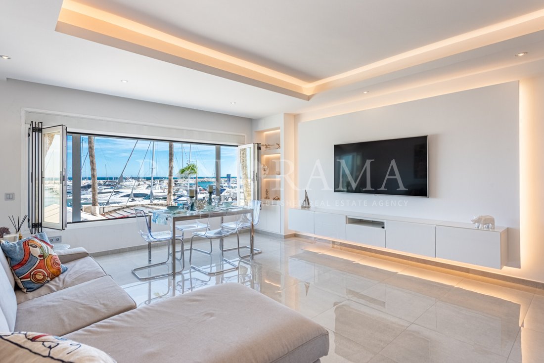 Apartment in Puerto Banus, Marbella, Spain 1 - 13886750