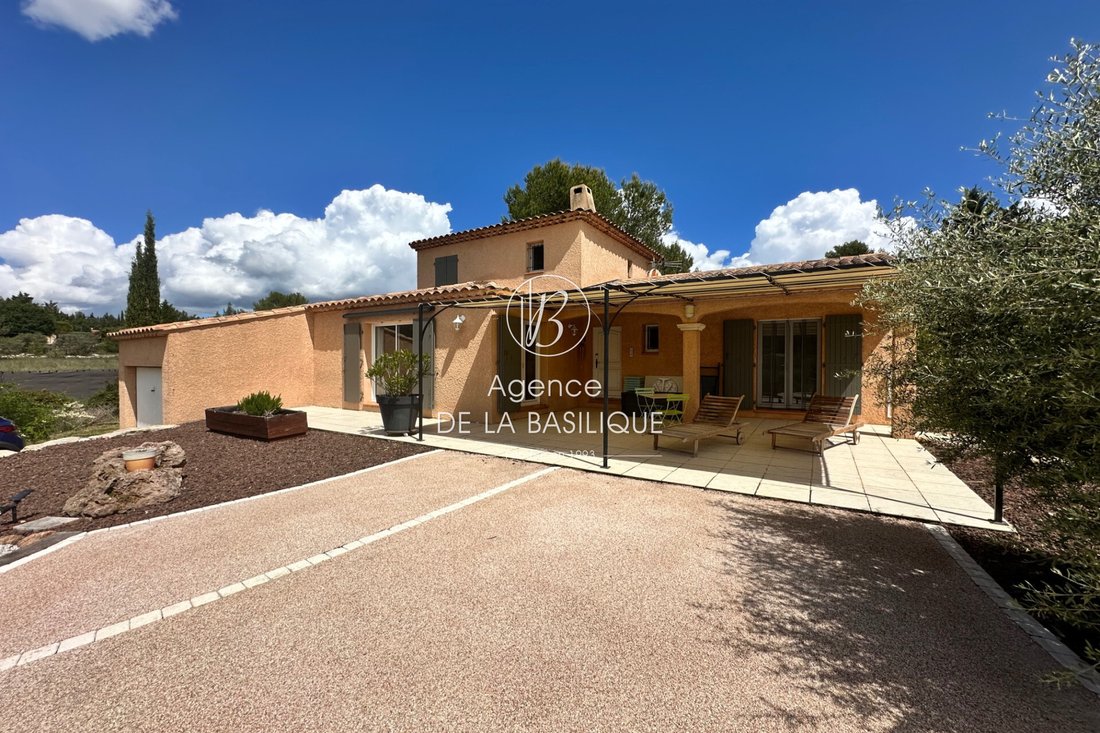 Villa in Centre Ville, Saint-Maximin-la-Sainte-Baume, France 4 - 18020745
