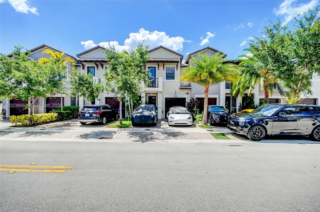 Townhouse in Doral, Florida, United States 1 - 18019276
