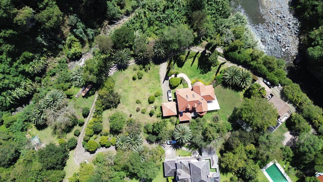 House in Quito, Pichincha, Ecuador 1 - 18021452
