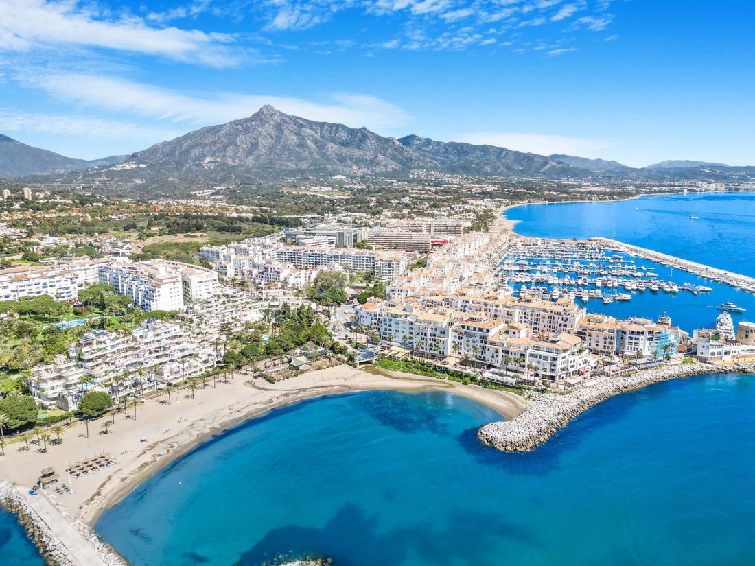 Apartment in Puerto Banus, Marbella, Spain 2 - 16094699