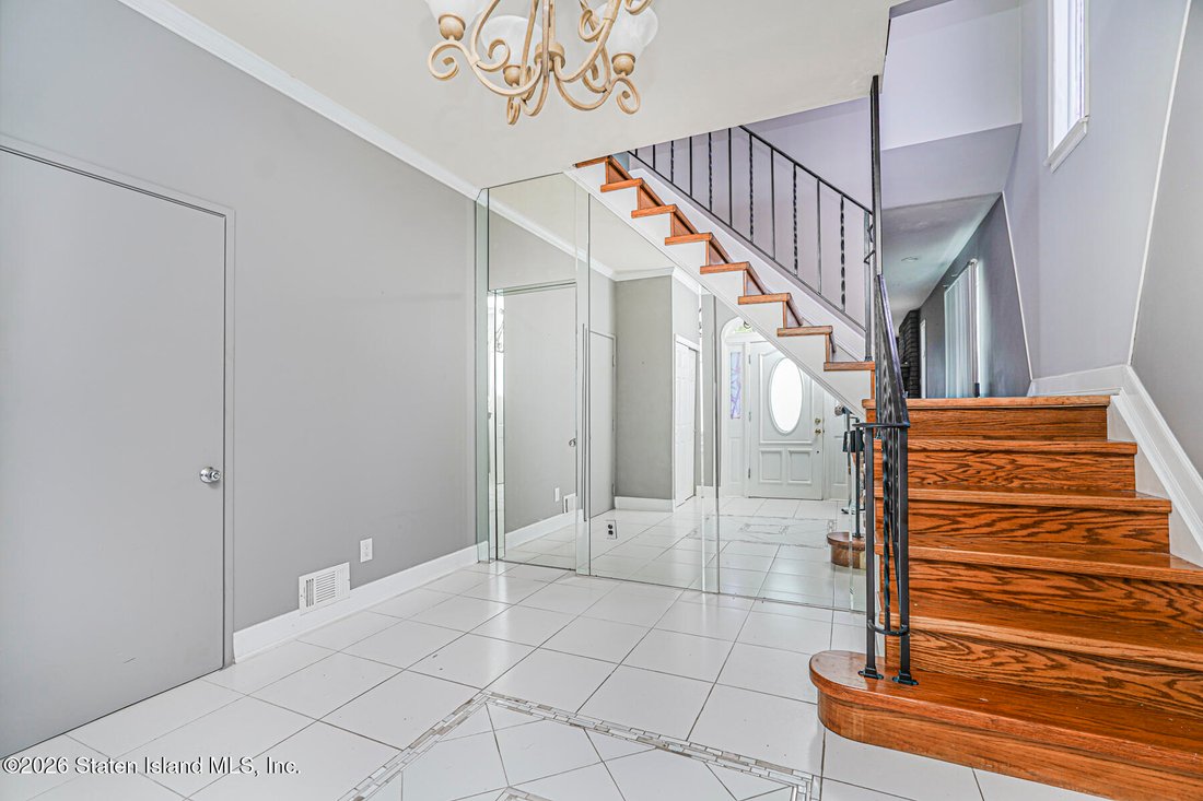 House in New York, New York, United States 5 - 18007534