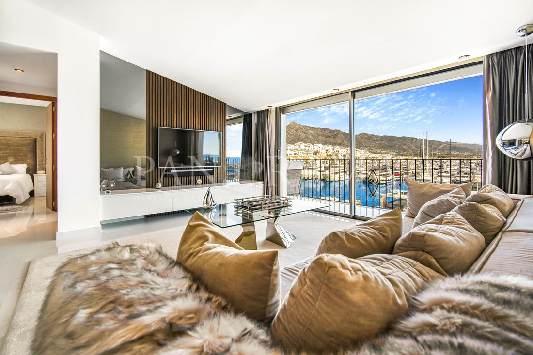 Apartment in Puerto Banus, Marbella, Spain 1 - 13897319