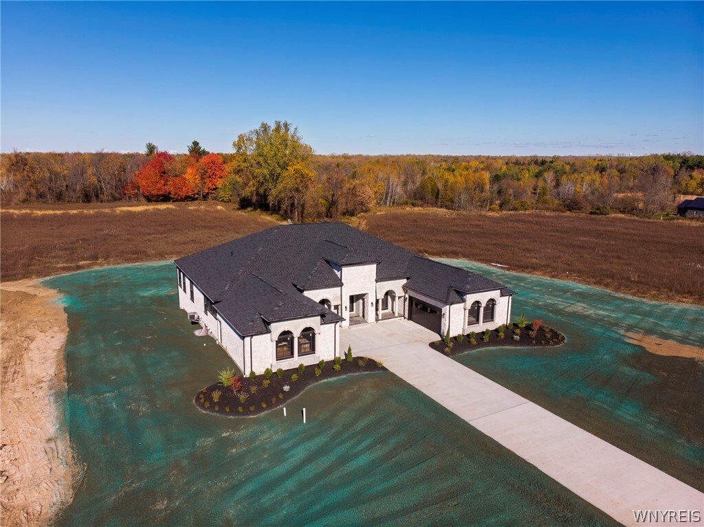 House in Clarence, New York, United States 4 - 18017976