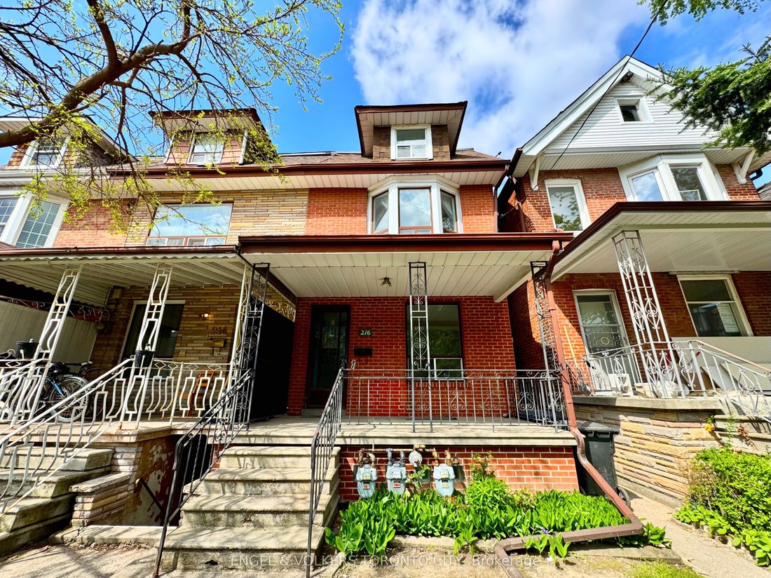 House in Toronto, Ontario, Canada 1 - 18020498