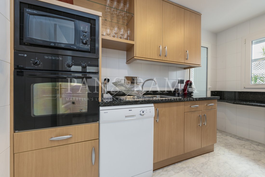 Apartment in Puerto Banus, Marbella, Spain 5 - 15007249