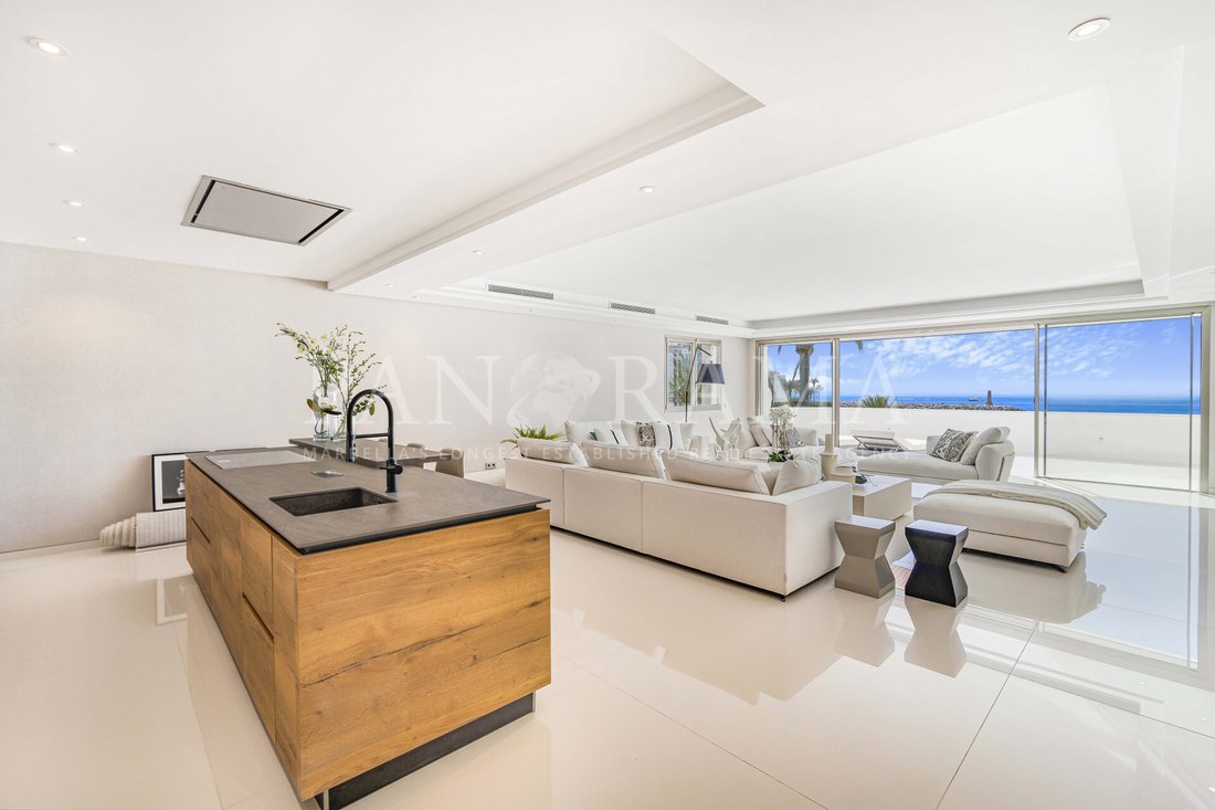 Apartment in Puerto Banus, Marbella, Spain 4 - 16094699